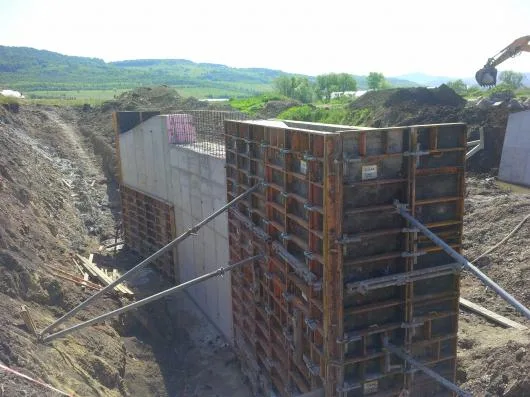 Bistrita -Nasaud - Constructii industriale si infrastructura