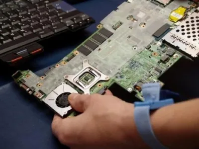 Reparatii calculatoare si echipamente periferice