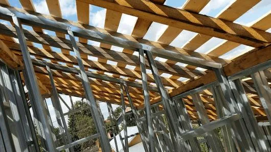 Cluj - Constructii industriale si civile metalice