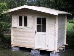 Case de locuit si case de vacanta din lemn - Comanesti / Bacau