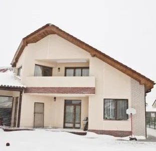 Ferestre si usi din lemn stratificat - Braila