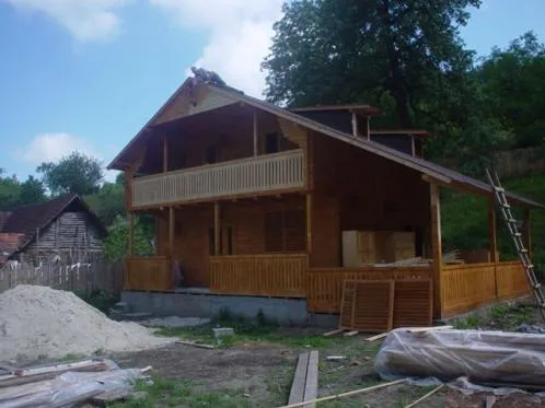 Ferestre - usi - mobilier - scari din lemn - Neagra Sarului / Suceava