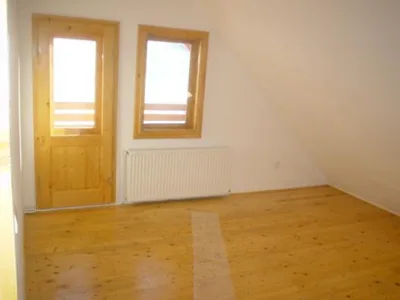 Ferestre - usi - mobilier - scari din lemn - Neagra Sarului / Suceava