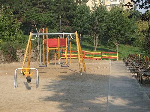 Lucrari de tamplarie din lemn si PVC - Bucuresti