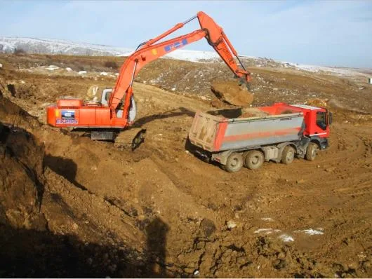 Demolari si excavatii - Luna de Sus / Cluj