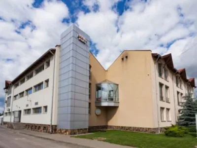 Usi si ferestre tamplarie din aluminiu - Sfantu Gheorghe / Covasna