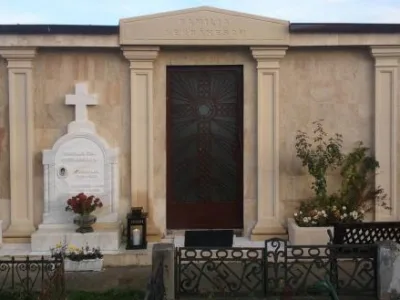 Lucrari din marmura - granit - roci ornamentale - Bucuresti