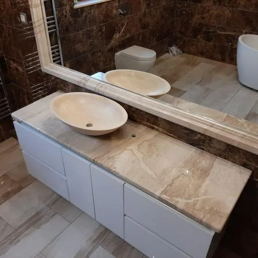 Placari cu marmura - granit si onix - Livada / Satu Mare