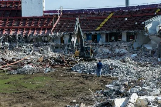 Dezmembrari si demolari industriale - colectare deseuri Bucuresti