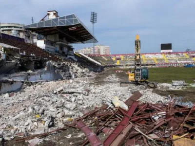 Dezmembrari si demolari industriale - colectare deseuri Bucuresti