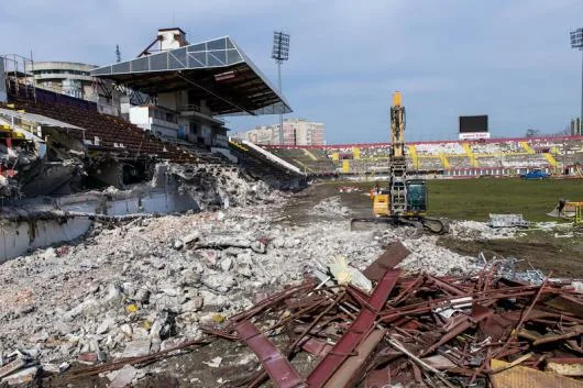 Dezmembrari si demolari industriale - colectare deseuri Bucuresti