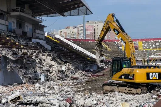 Dezmembrari si demolari industriale - colectare deseuri Bucuresti