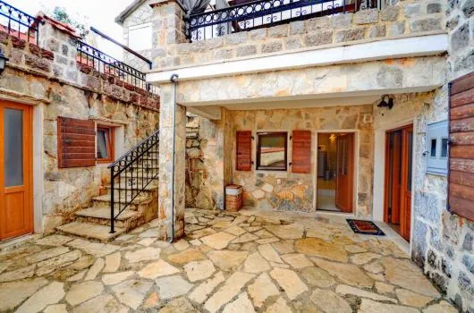 Producator de materiale din piatra naturala - Otopeni / Ilfov