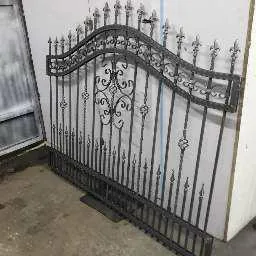 Porti - scari - balustrade - grilaje - Voluntari / Ilfov