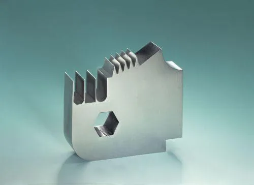 Setum ,Usi metalice de siguranta si sisteme de inchidere