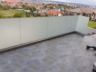 Balustrade din aluminiu eloxat si sticla securizata - Cluj Napoca
