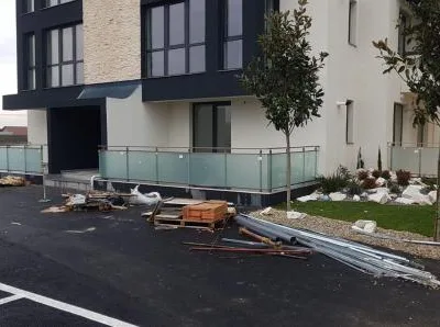 Balustrade din aluminiu eloxat si sticla securizata - Cluj Napoca