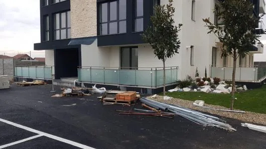 Balustrade din aluminiu eloxat si sticla securizata - Cluj Napoca