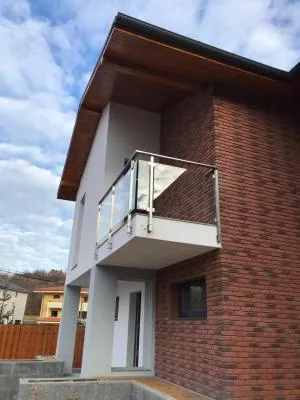 Balustrade din aluminiu eloxat si sticla securizata - Cluj Napoca