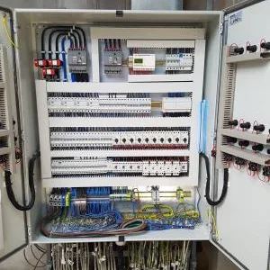 Sisteme de automatizare pentru diferite masini unelte - utilaje - Bistrita