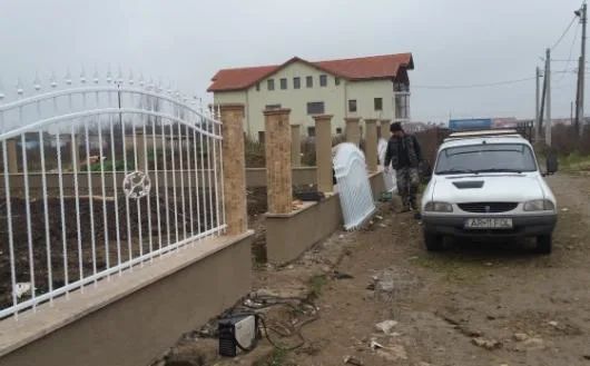 Usi garaj - confectii metalice - porti - usi - garduri - Arad