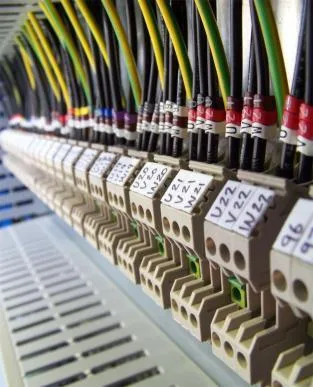 Instalatii electrice - automatizari industriale - Baia Mare