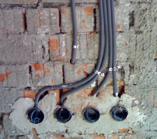 Instalatii electrice interioare si exterioare - Bucuresti