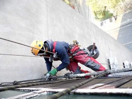 Reparatii -zugraveli fatade Bucuresti