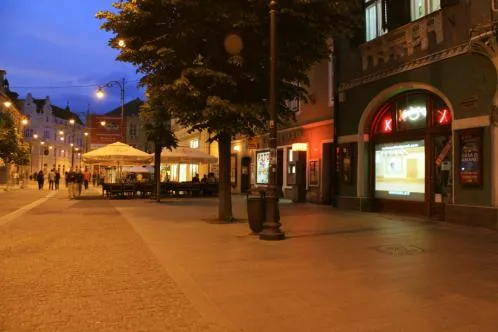 Folii iGlass cu cristale lichide - mese tactile - ecrane - Sibiu