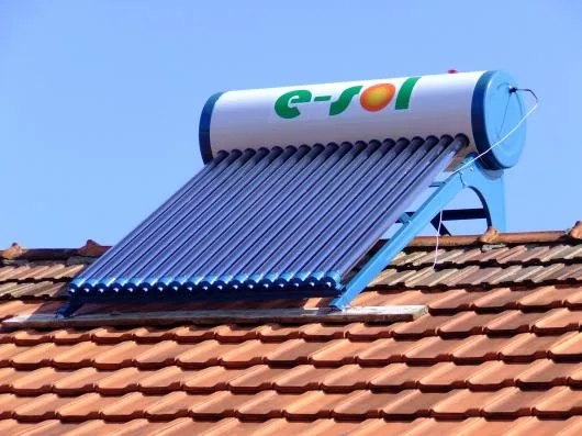 Panouri solare - turbine eoliene - Bals / Olt