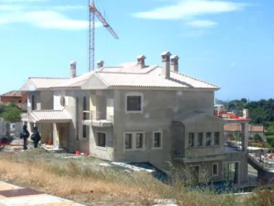 Villa Construct
