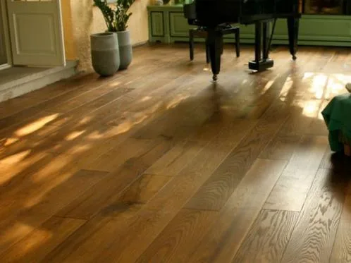 Comercializare - instalare - reconditionare si mentenanta a pardoselilor din lemn - Botosani