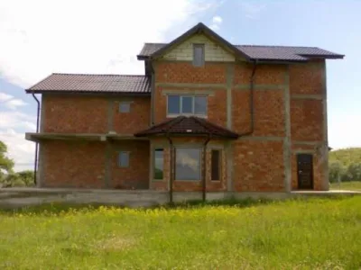 Villa Construct