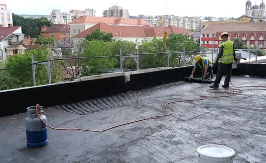Pardoseli epoxidice si hidroizolatii - Turda / Cluj