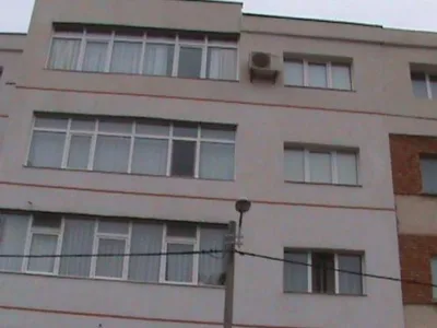 Construcții