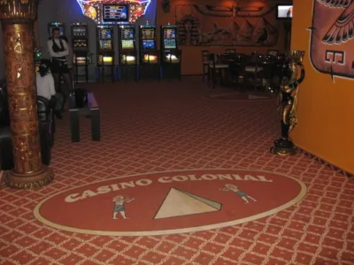 Comercializare si montaj mocheta - linoleum - tapet - jaluzele - Targu Mures