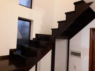 Parchet masiv si scari interioare din lemn - Buzau