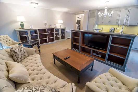 Mobilier din lemn masiv la comanda - Arad