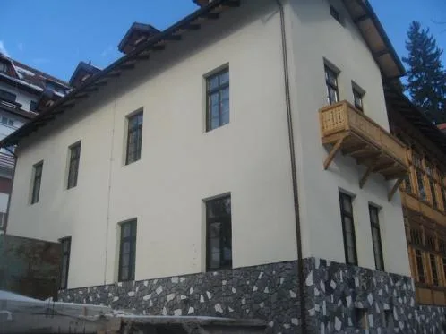 Tamplarie lemn stratificat - Urlati / Prahova