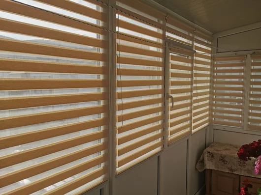 Jaluzele verticale - perdele - rolete panza - copertine - Piatra Neamt