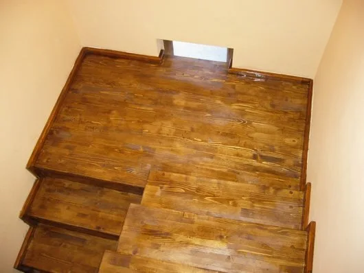 Scari si balustrade lemn - Piatra Neamt
