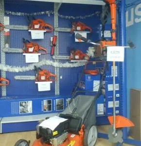 Dealer si service autorizat