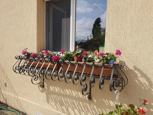Balustrade - grilaje - copertine si porti din fier forjat - Bucuresti