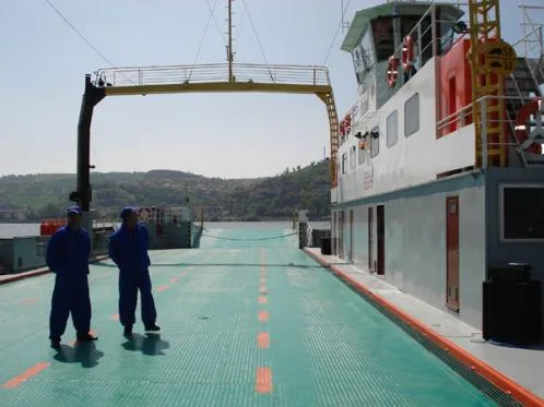 Operator feribot intre Turnu Magurele si Nicopole