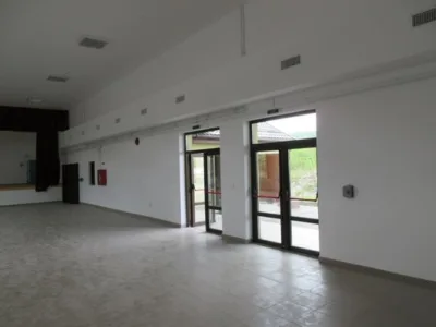 Comercializeaza si monteaza tamplarie din PVC - Bistrita