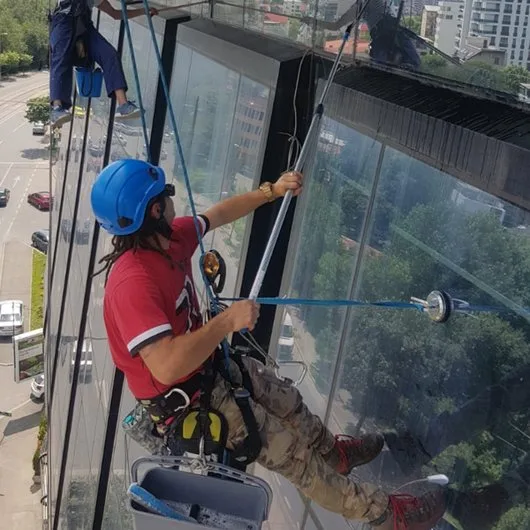 Servicii Alpinisti Utilitari Bucuresti