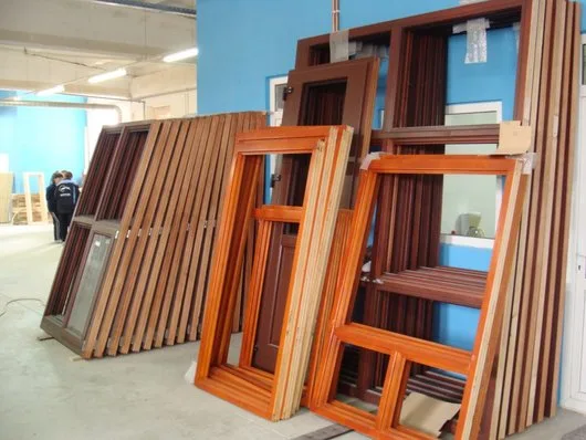 Usi - ferestre - scari - glafuri din lemn stratificat - Cateasca / Arges