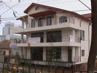 Construcții