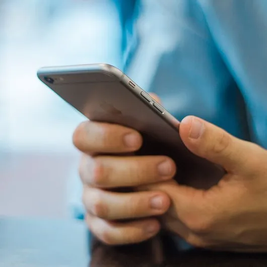 Reparatii telefoane - laptop -uri - pc -uri - Bucuresti