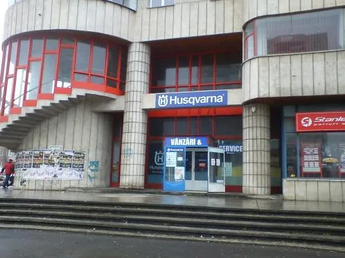 Dealer si service autorizat